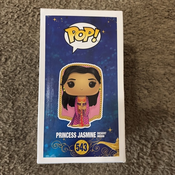Pop Figure - Picture 3 of 5